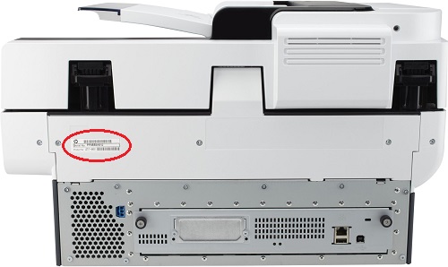 Imagem: Número de série na parte trazeira do scanner, no lado esquerdo.
